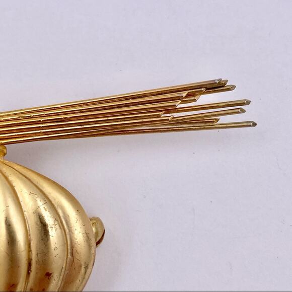 Vintage Fancy Tassel Scent Bottle Gold Tone Collectible Brooch - Picture 5 of 12